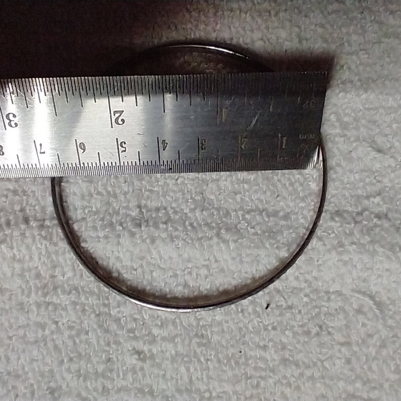 Silvertone bangle bracelet dots wavy lines - Picture 3 of 3